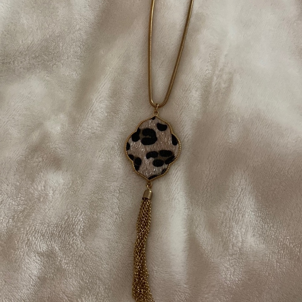 Leopard print pendant necklace